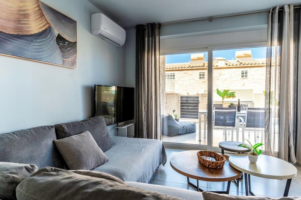 Zefyros Suite , Seafront Retreat ! Panormos  Экстерьер фото