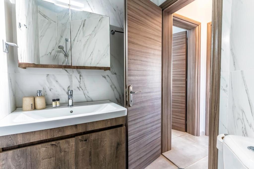 Zefyros Suite , Seafront Retreat ! Panormos  Экстерьер фото